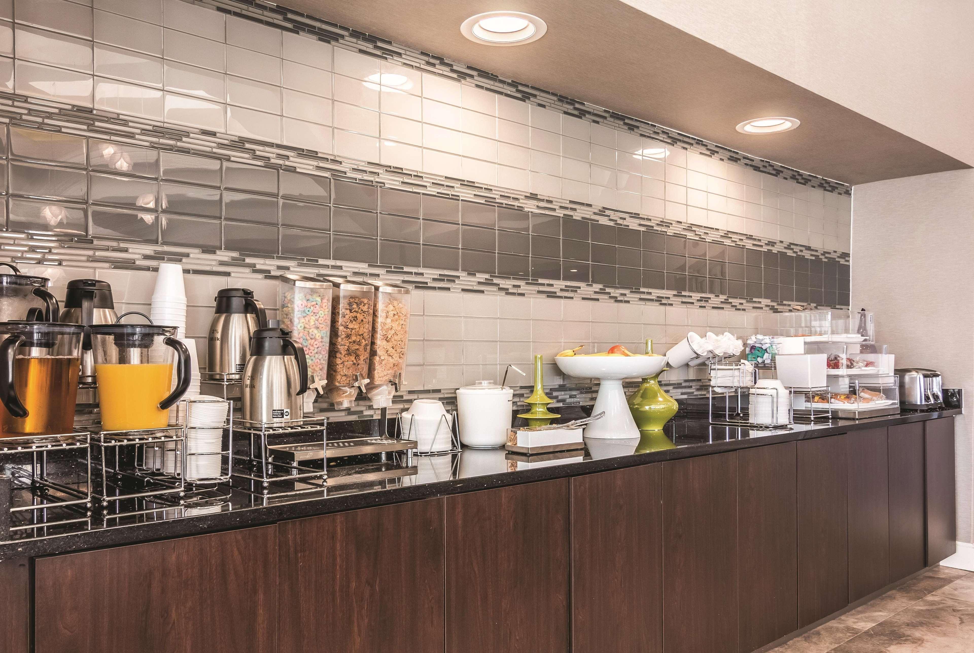 La Quinta By Wyndham Airport 3*