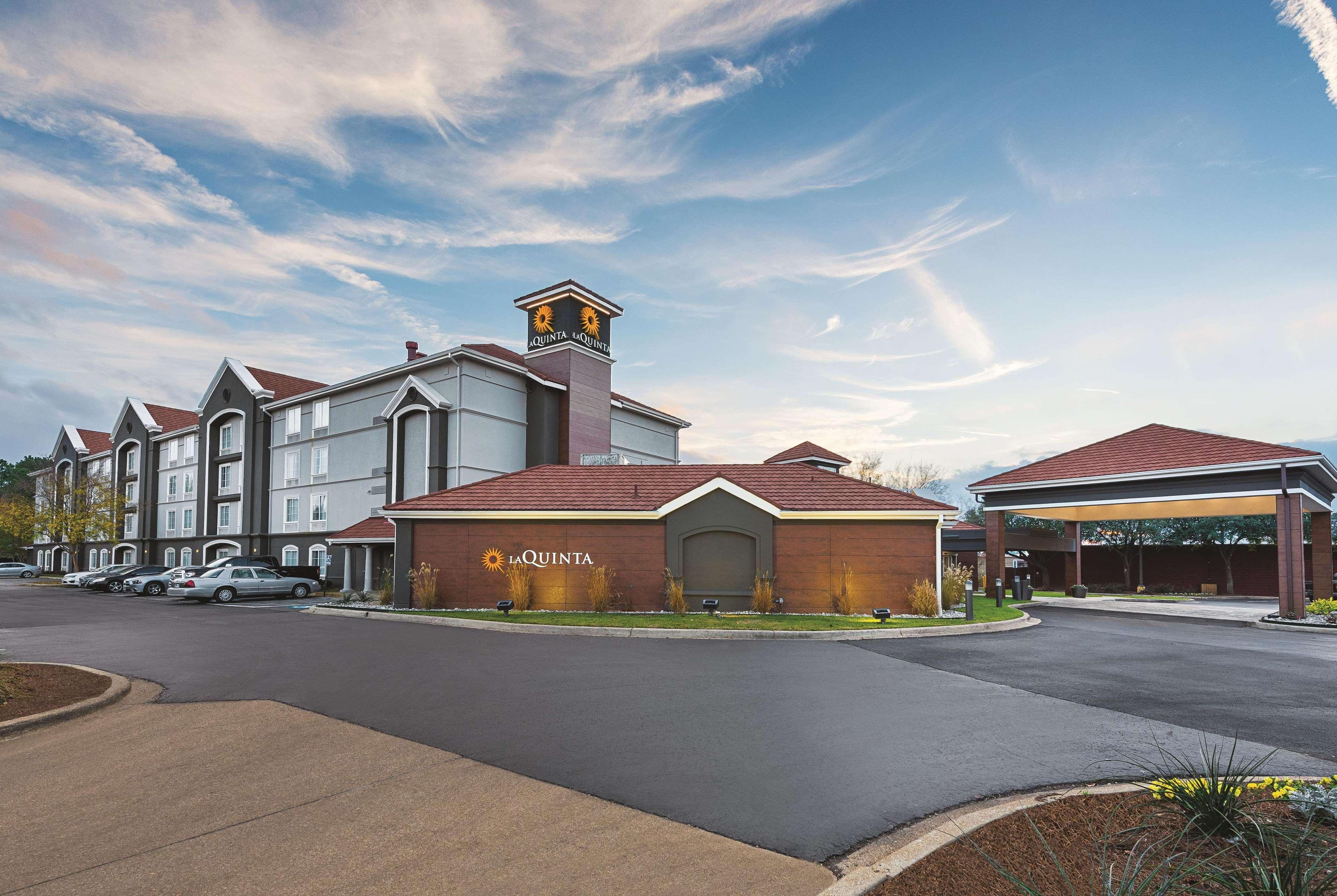 La Quinta By Wyndham Airport 3*